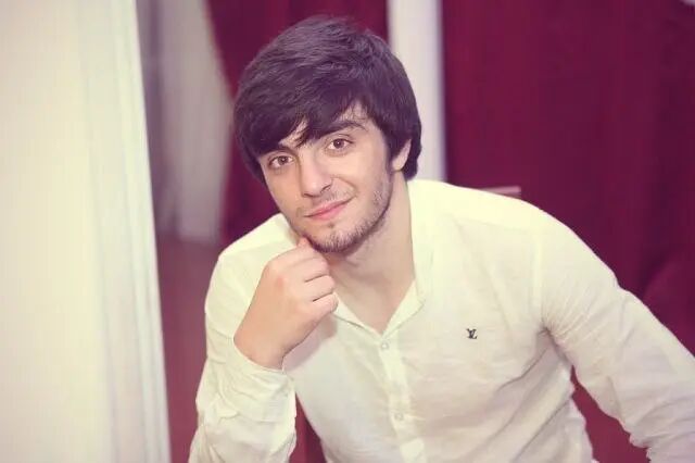 30790394  Murad, 34 ,    