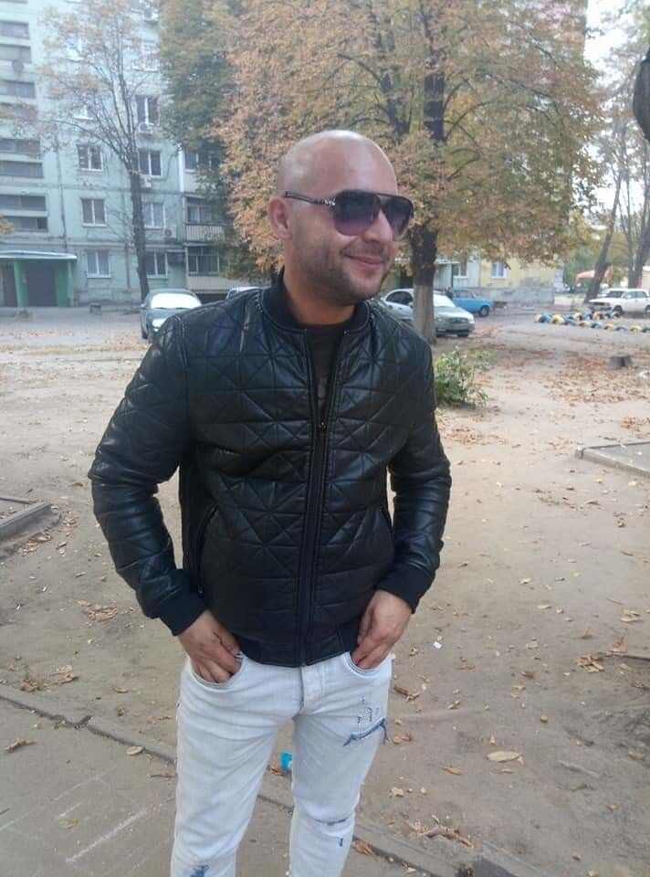  18039854  , 41 ,    