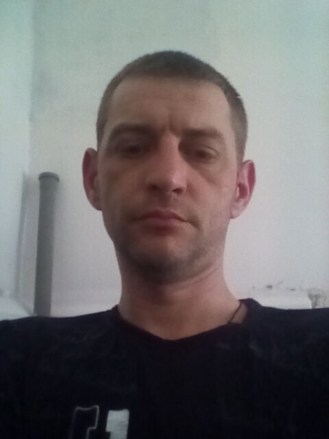  28570294  , 37 ,    