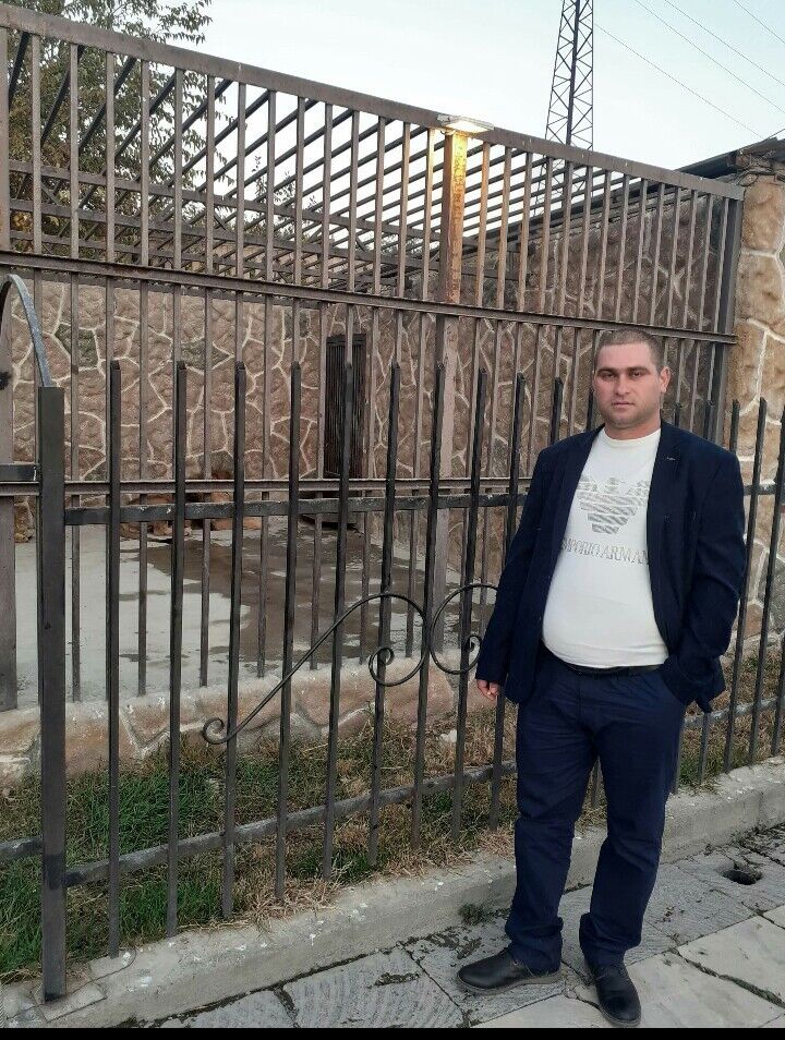  19022754  Seyran, 30 ,    