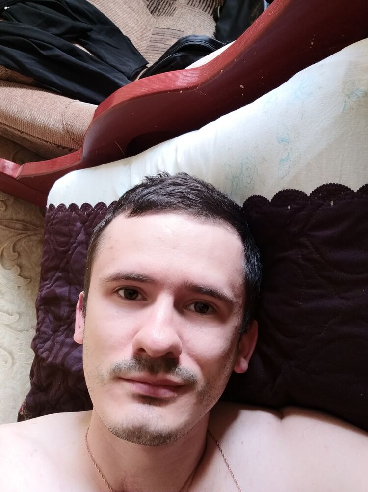  40143184  , 33 ,    