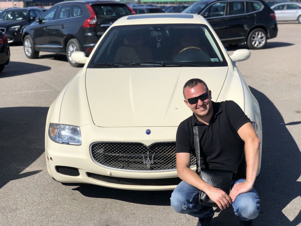  53746504  Artem, 38 ,    Selfoss