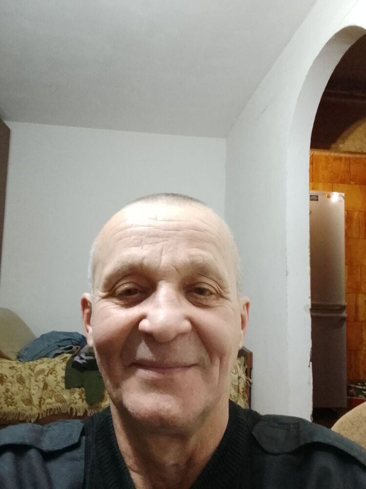  48322984  , 57 ,    