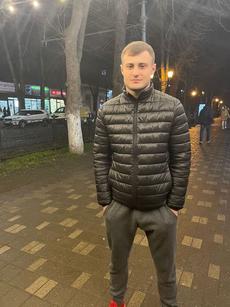  -,   Marat, 28 ,   ,   