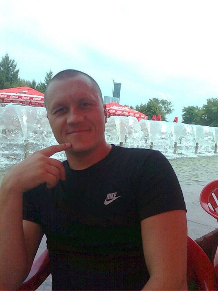  ,   Andrei, 48 ,   ,   , c 