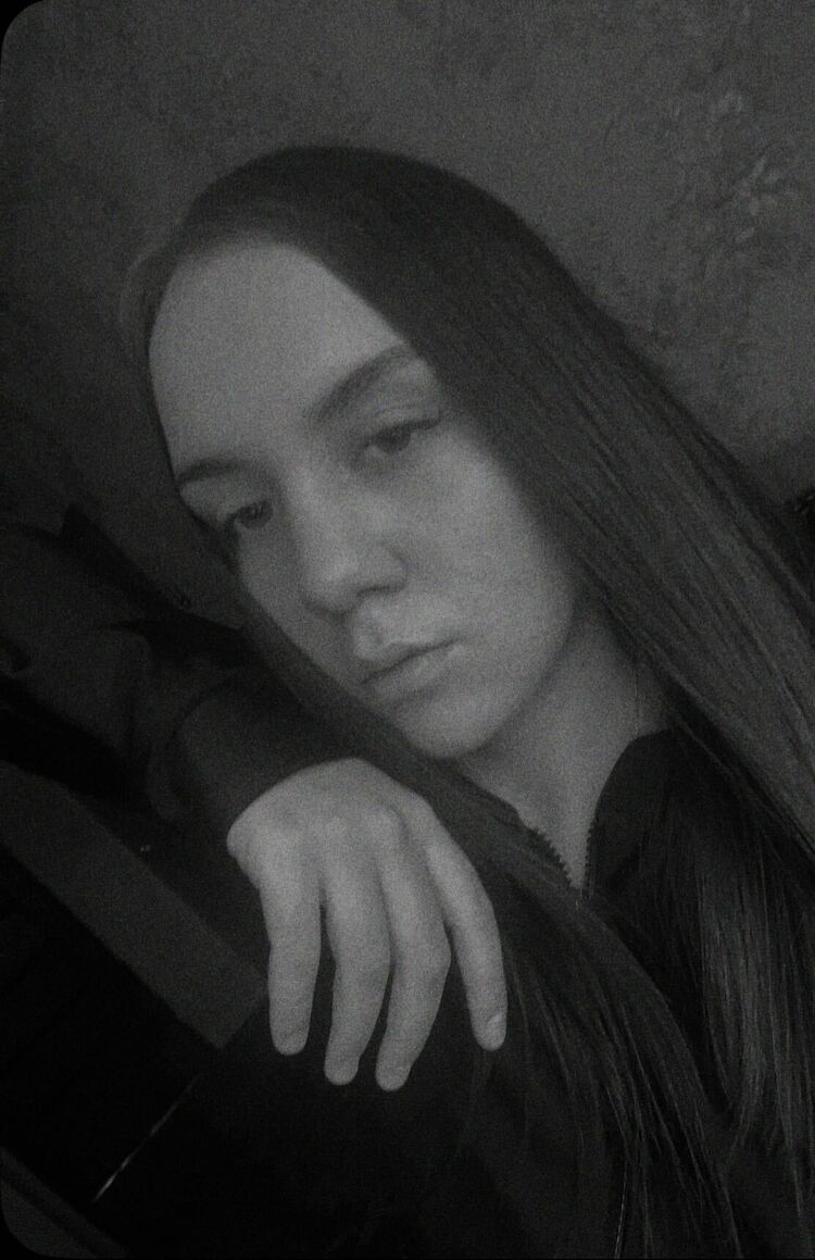  54585684  Vika, 18 ,    