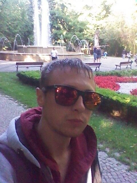  11324674  Andrzej, 38 ,    