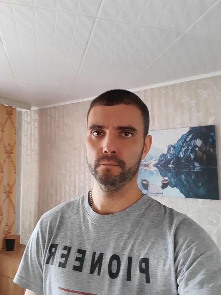 46771344  , 40 ,    