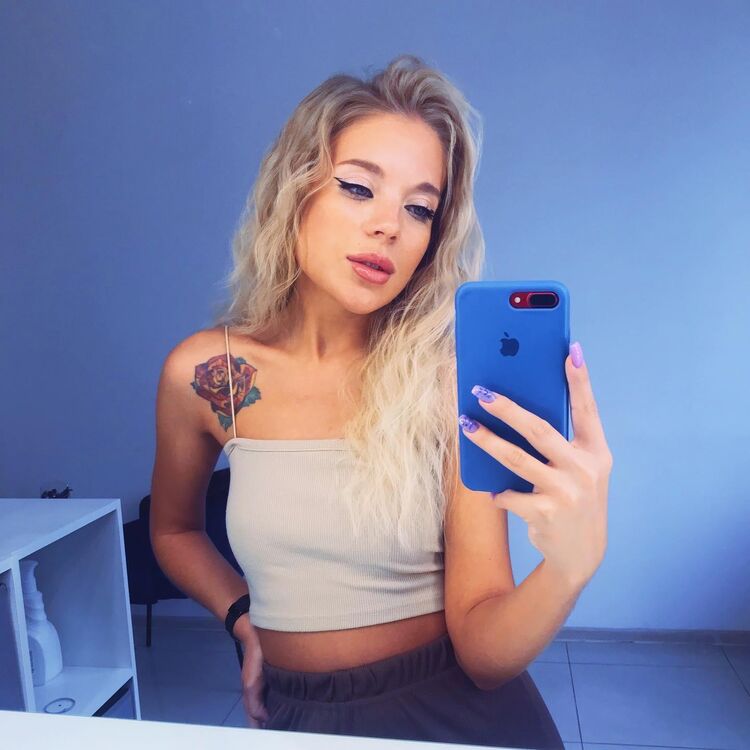  37667414  , 22 ,    -