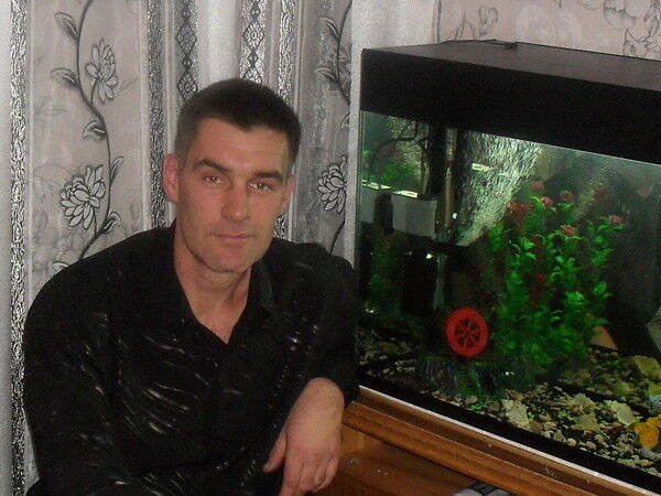  7098184  Vladimir, 53 ,    