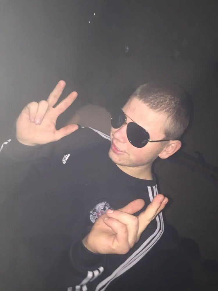  34902474  , 23 ,    -