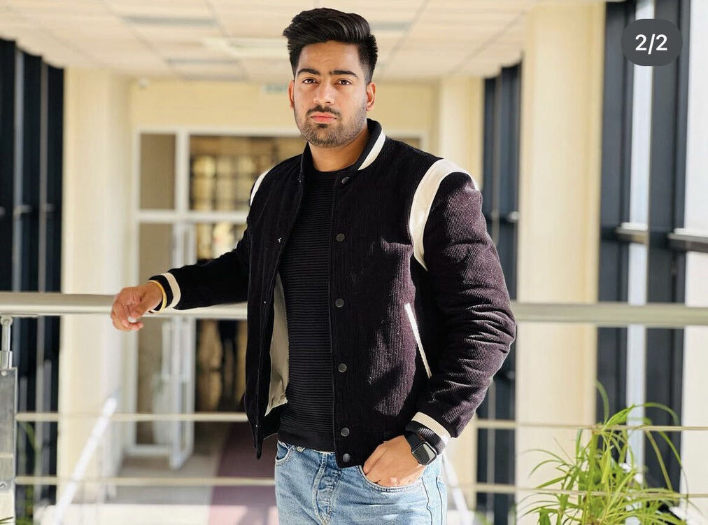  ,   Rahul, 27 ,   ,   