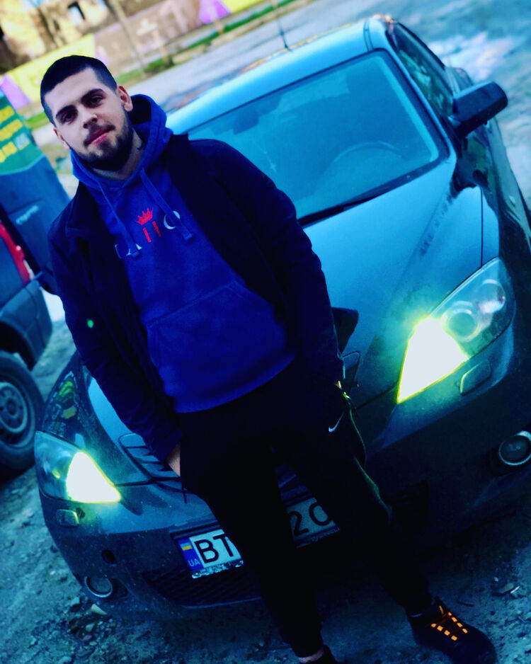  34213974  Yra, 22 ,    -