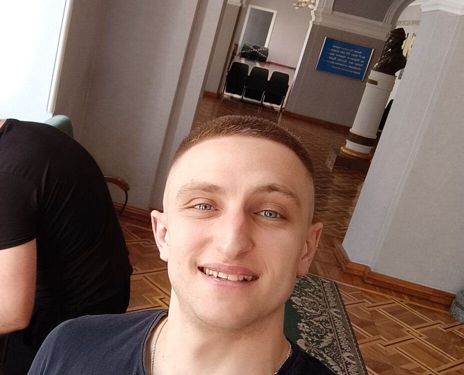  43436684  Vitalii, 29 ,    
