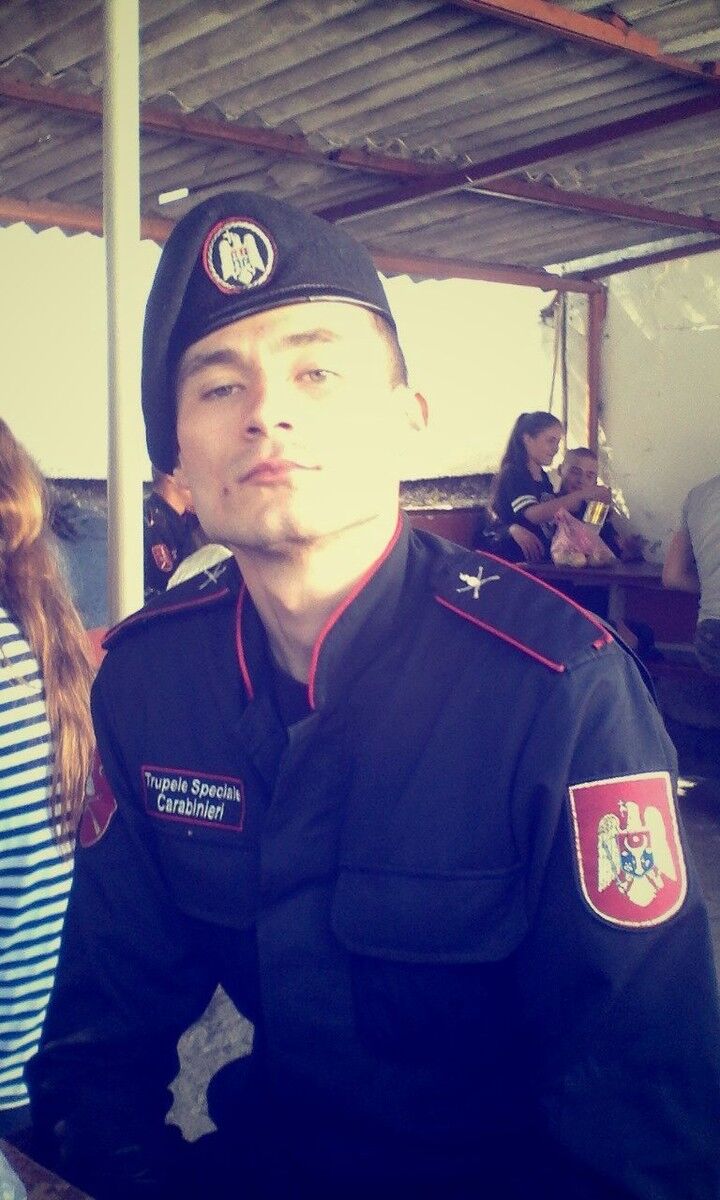 ,   Mihail, 26 ,   