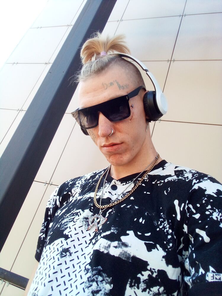  ,   ˸, 25 ,     , c 