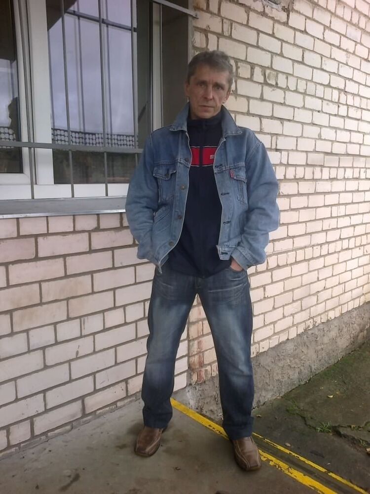  ,   Ruslan, 55 ,   ,   , c 