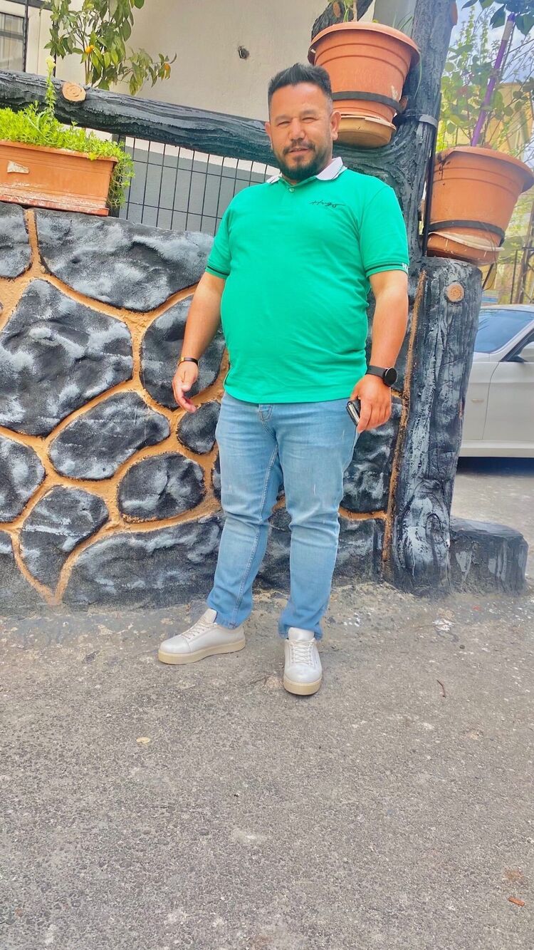  53473794  Mustafa, 38 ,    