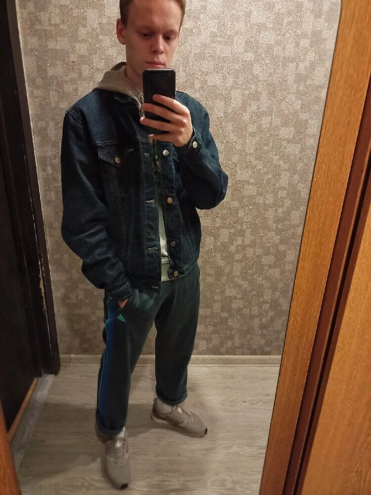  ,   Artyom, 23 ,   ,   