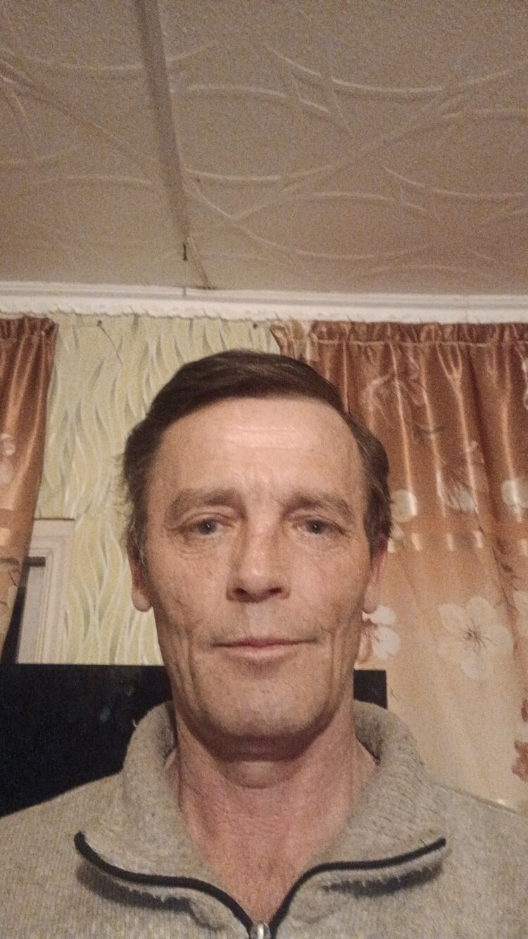  46039194  Sergei, 49 ,    