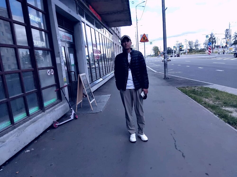  53503784  Shoxrux, 26 ,    