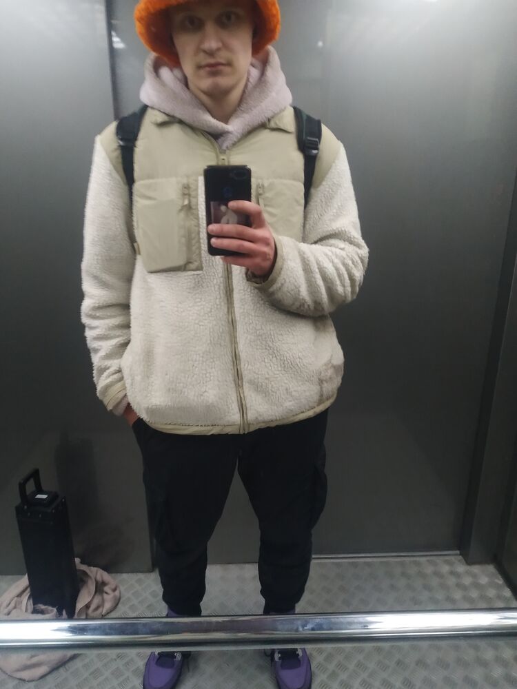 43169144  , 22 ,    