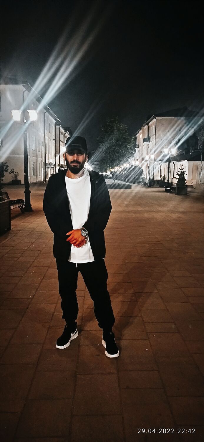  26337034  Azamat, 29 ,    