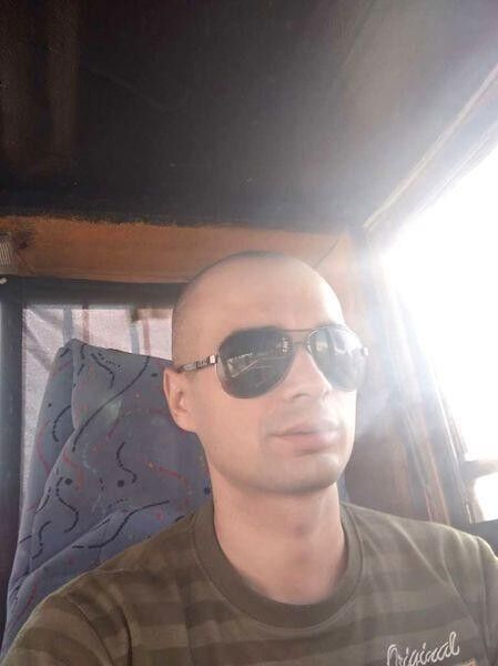  ,   Demid, 35 ,  