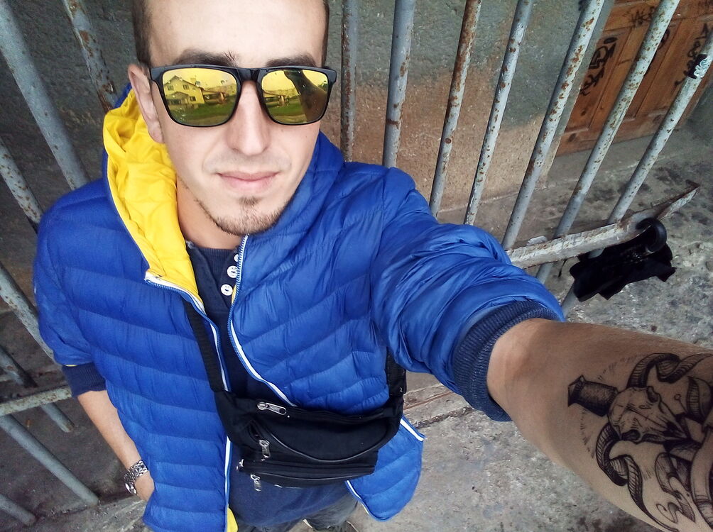  24110664  , 33 ,    