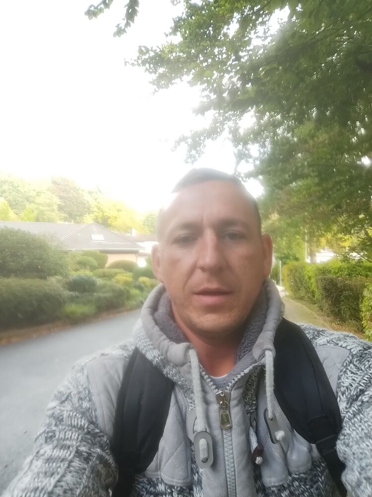  Bad Laer,   Anatoli, 37 ,   ,   