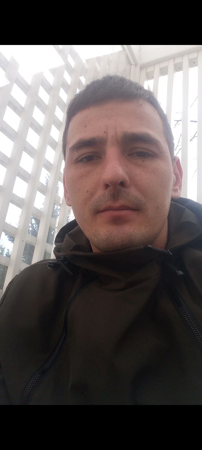  40096604  , 37 ,    