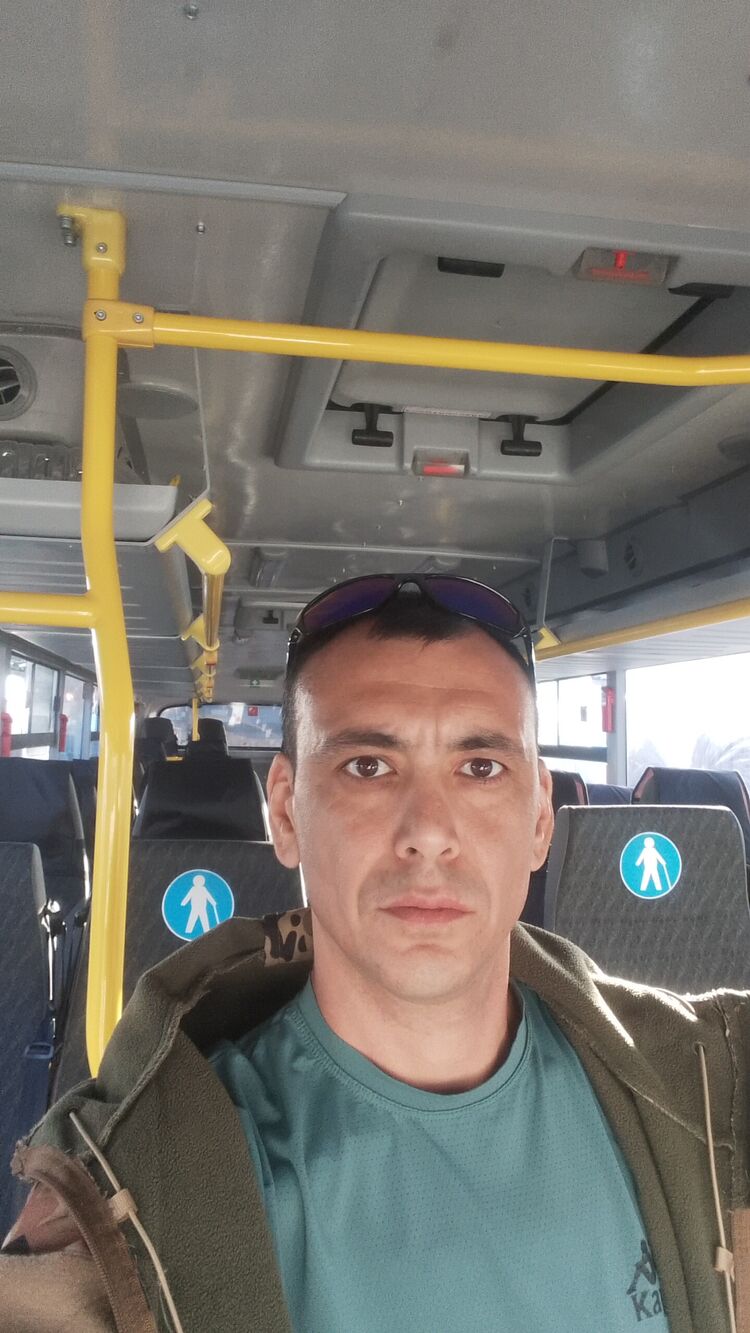  44413554  , 40 ,    