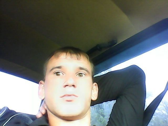  5605864  Daniil, 36 ,    