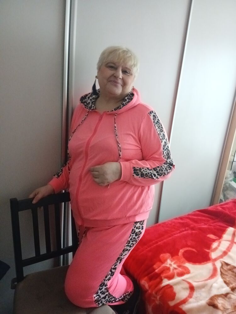  54496654  Inara, 61 ,    