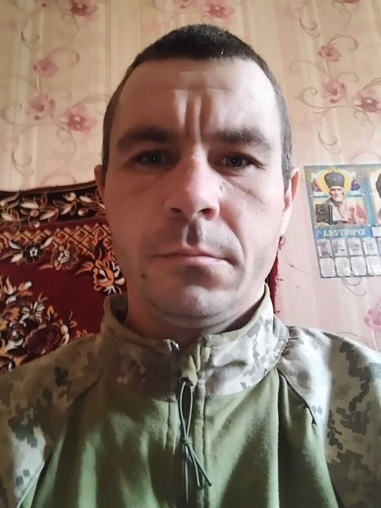  ,   Endru, 34 ,   ,   