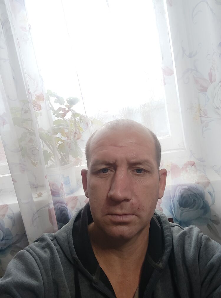  54423364  Denis, 35 ,    