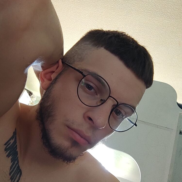  47323624  , 27 ,    