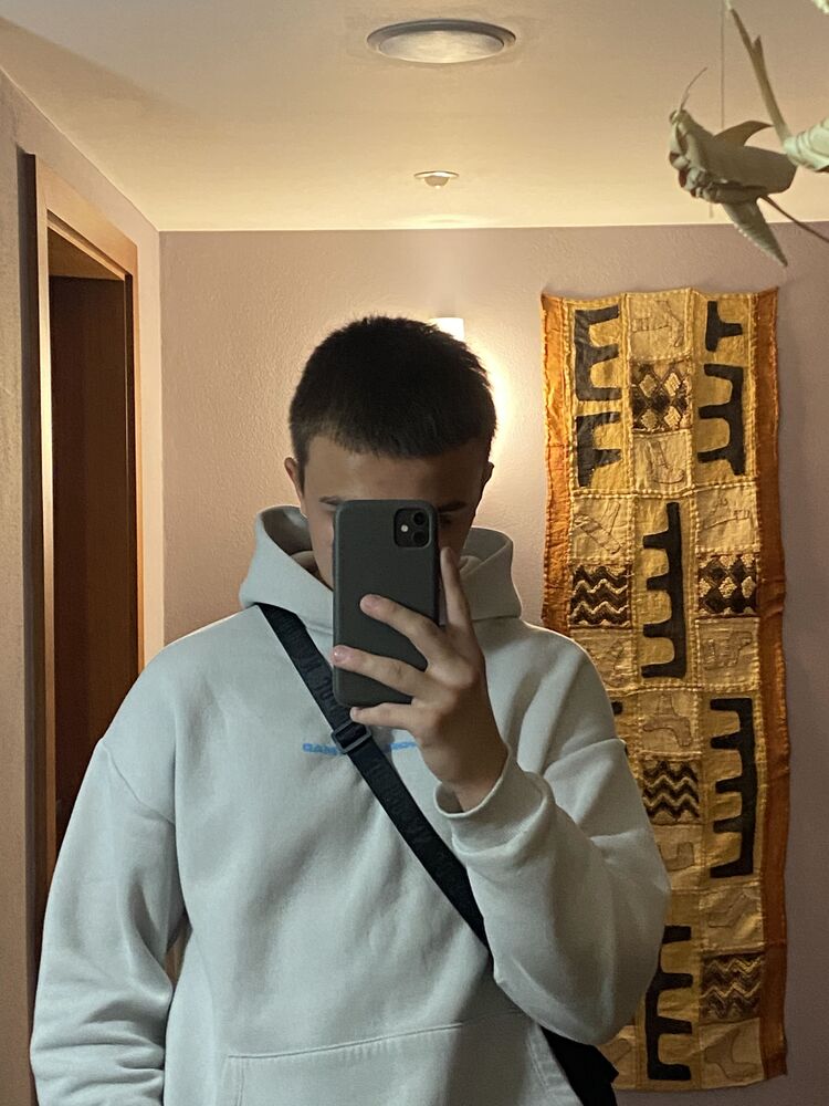  44422804  Dmitry, 19 ,    Dejvice