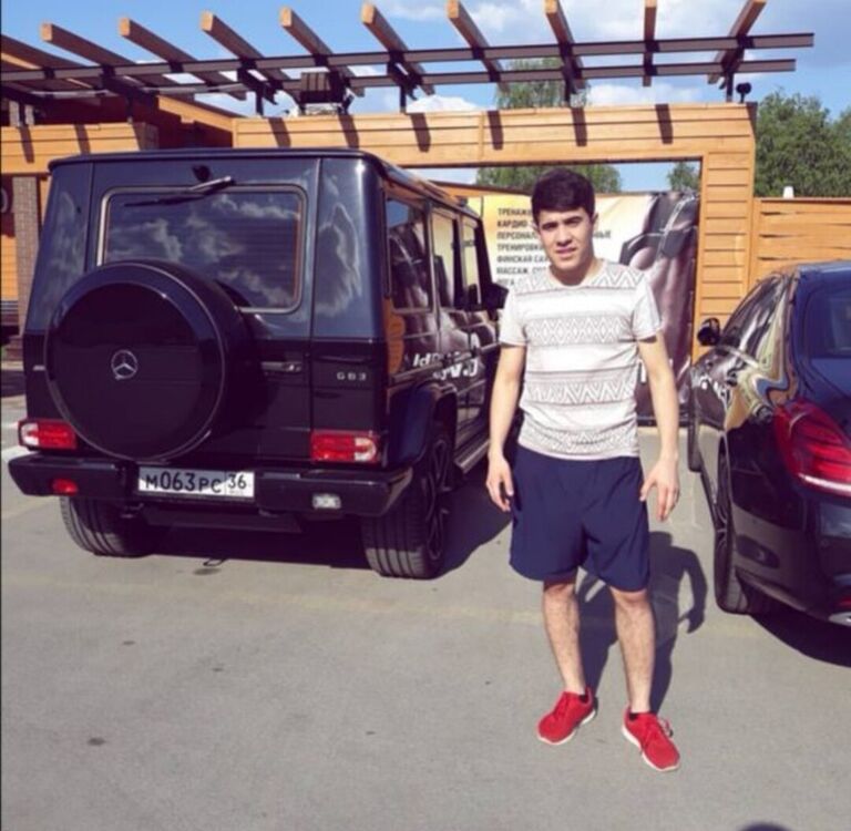  20036074  Timur, 30 ,    