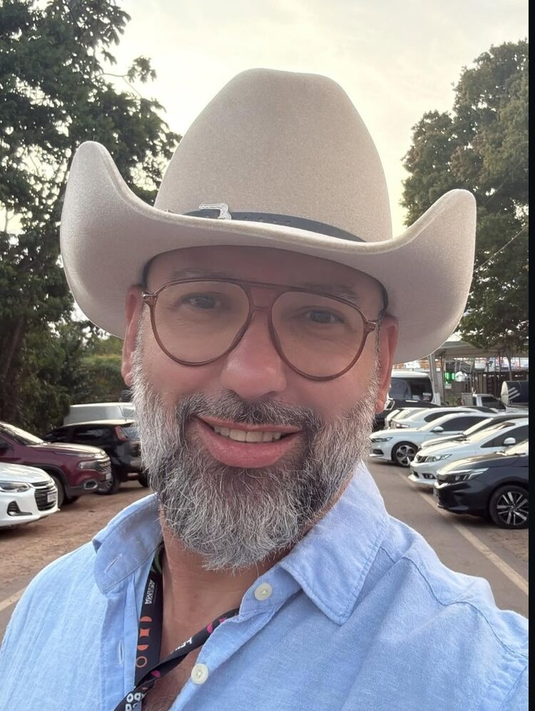  54232624  Moses Brown, 48 ,    Buffalo