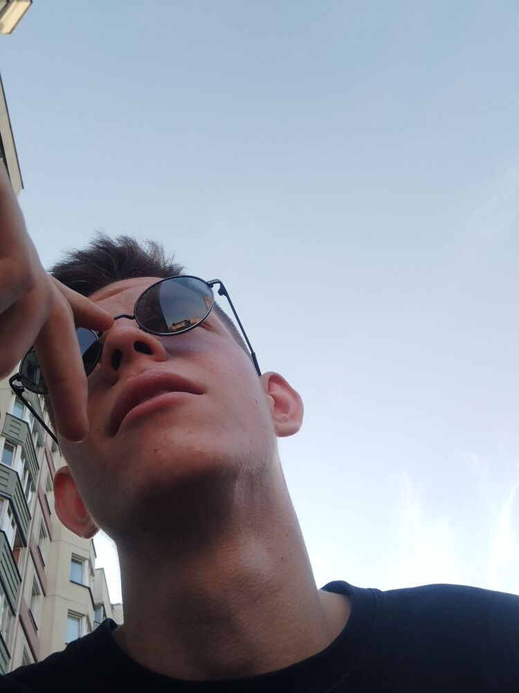  47829394  , 21 ,    