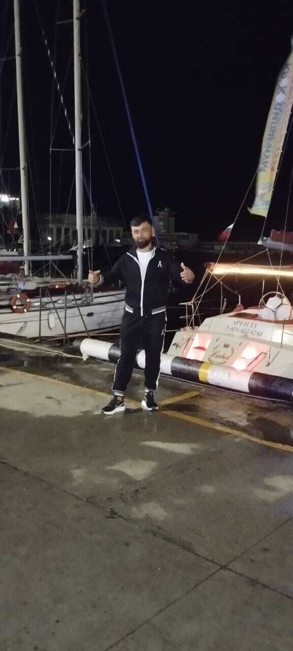  44921324  , 31 ,    
