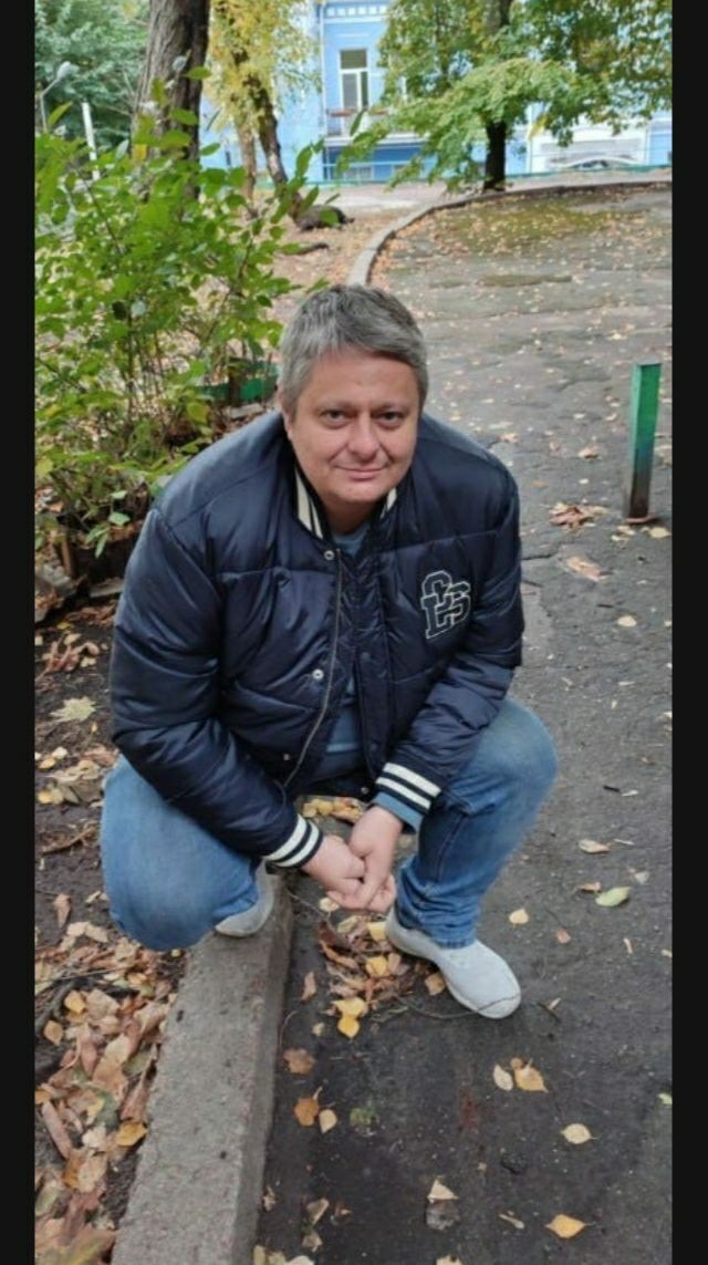  42599124  Dmitry, 44 ,    
