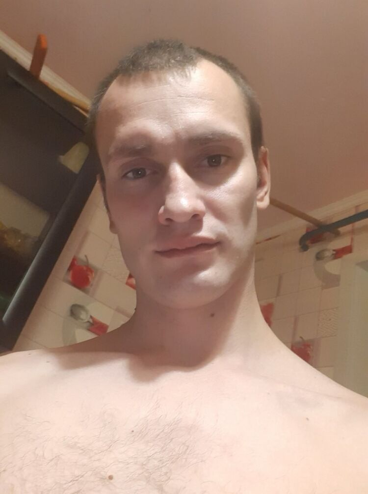  18905154  , 32 ,    