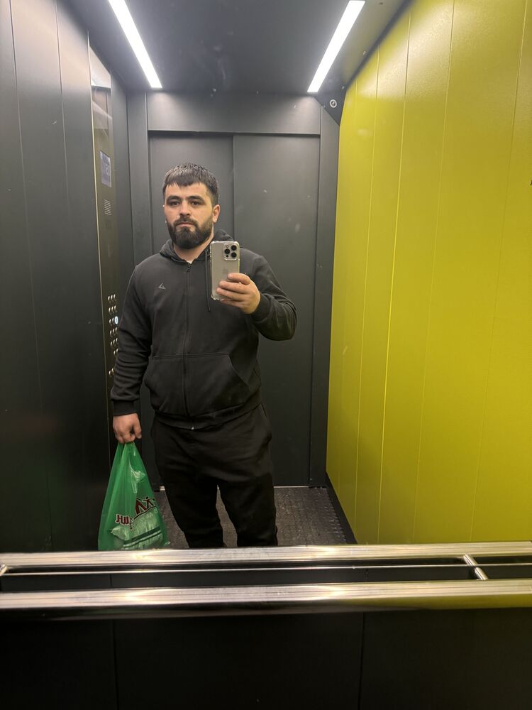  ,   Ruslan, 33 ,   ,   , c 
