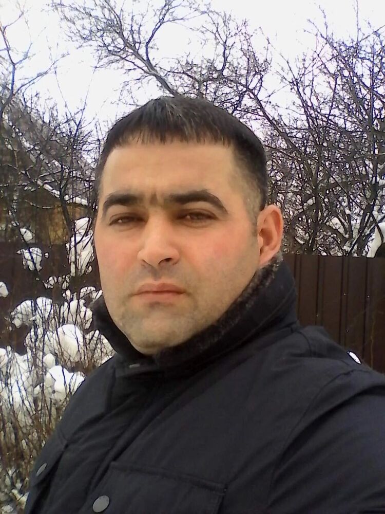  42498854  Adil, 45 ,    