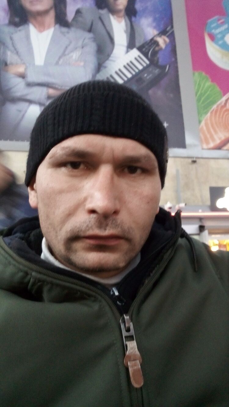  ,   Pasha, 42 ,     , c 