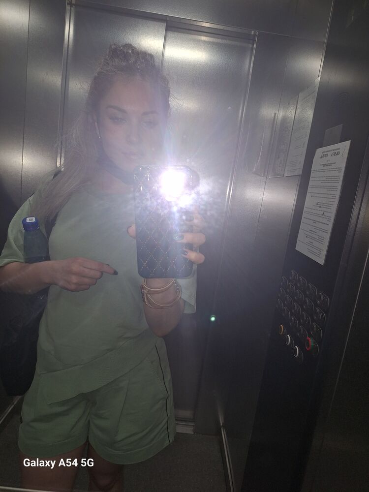  46898764  , 33 ,    -