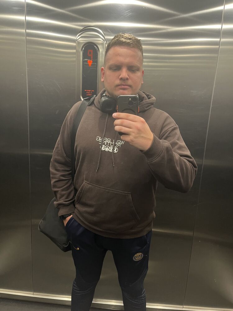  53394314  , 32 ,    