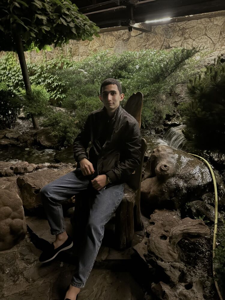  44284834  , 22 ,    --